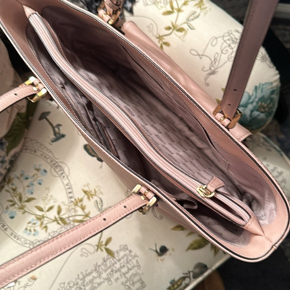 Michael Kors Tote - Picture 5 of 7